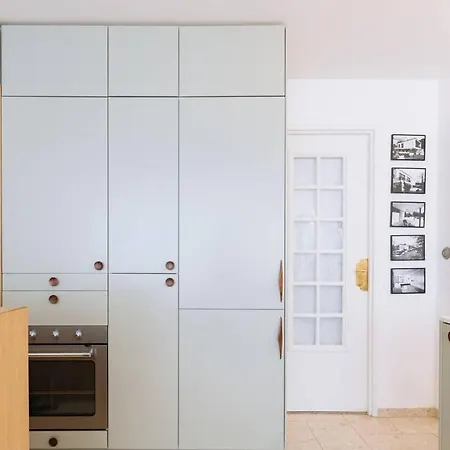 Apartment Immeuble Clignancourt Paris